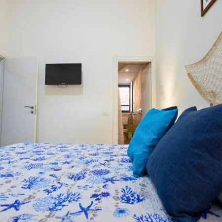 Apartment Lovely In Palermo-sferracavallo Palermo